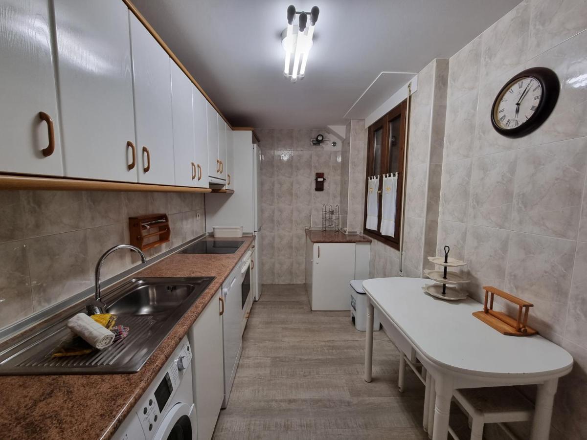 Appartement Mirador De La Catedral à Jaca Extérieur photo